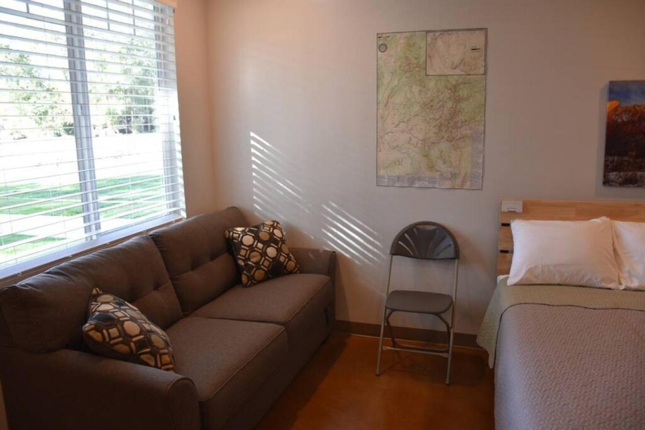 Bunkhouse 1A Near Zion Villa ลาเวอร์คิน ภายนอก รูปภาพ